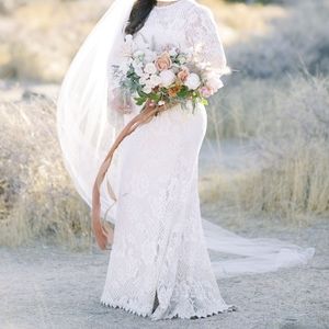 BHLDN Tadashi Shoji Tenley Gown ivory long sleeve lace 14 16